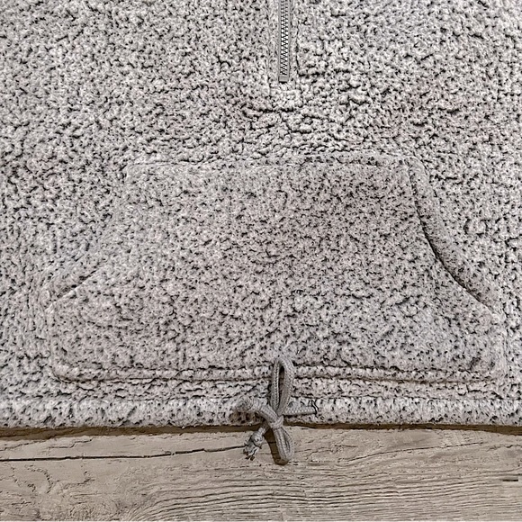 Hippie Rose Soft Gray Sherpa Teddy Quarter Zip Pullover Sweatshirt Small - Picture 7 of 10